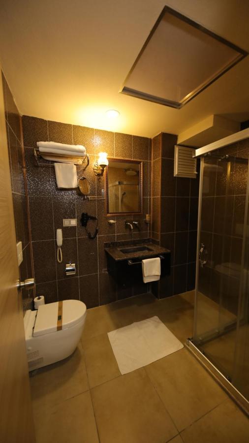 Reform Hotel Ван Экстерьер фото
